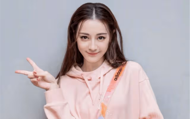 他是國家一級演員,因嘴歪演了一輩子壞人,女兒竟是我們熟悉的她