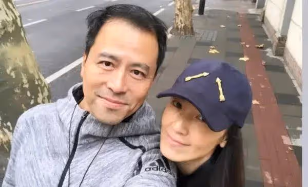 TVB欣賞,王晶力捧,31歲退圈嫁富商被寵成寶,她到底有什麼魅力?