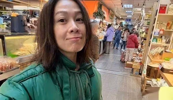 劉若英捲入爭家產醜聞!曾被指插足黃磊婚姻,嫁富豪老公後分房睡10年