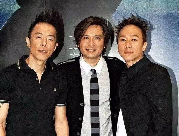 葉世榮為黃家駒慶62歲冥誕 黃貫中曬合照緬懷