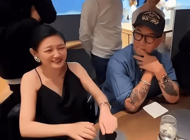 小S曝大S心情不好,具俊曄與過去相比有大的變化,不再是模範丈夫