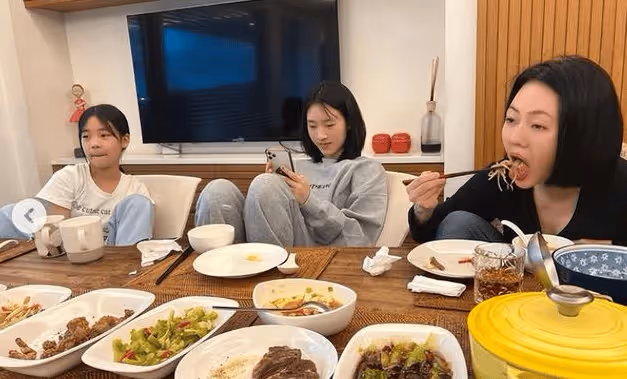 小S大轉變:從熱捧汪小菲到冷落具俊曄,大S的婚姻能否走到最後?