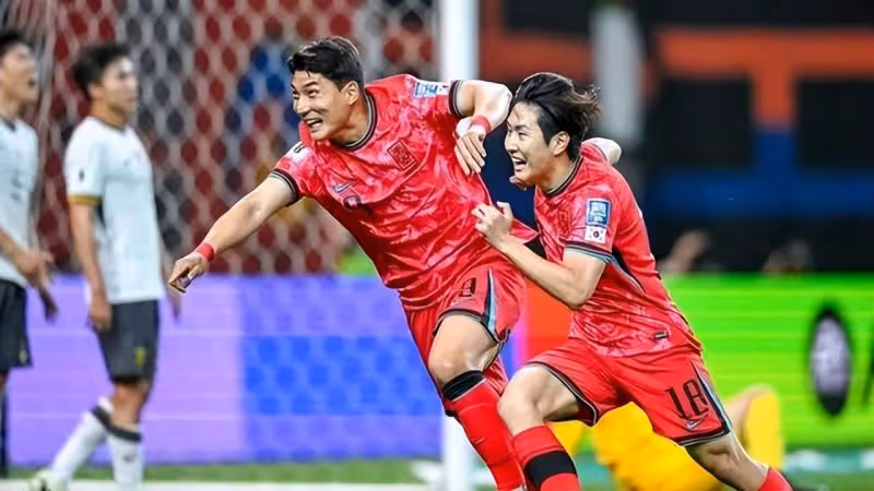 新加坡1-3泰國!國足幸運晉級18強賽,球迷感謝光顧對方門將攤位