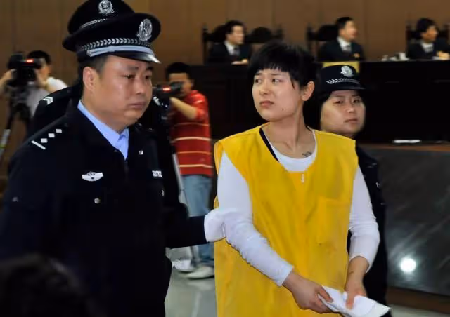回顧「億萬富姐」吳英覆滅史:欠下5.9億債務,獄中起訴離婚