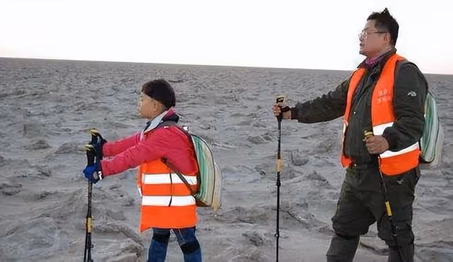 回顧「神童」何宜德,5歲開飛機8歲上大學,如今的他怎麼樣了