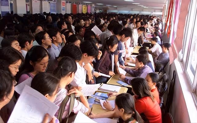 回顧江西楊仁榮,從高考狀元到與家人失聯9年,他經歷了什麼?