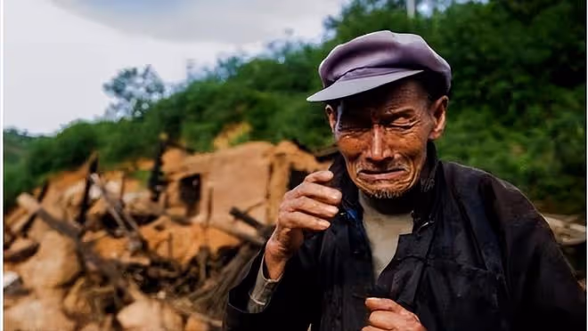 2020年河北老人被兒媳趕出家門,政府突然送來30萬,什麼情況