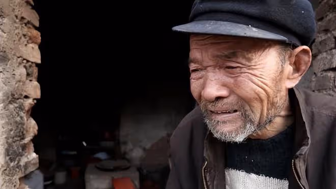 2020年河北老人被兒媳趕出家門,政府突然送來30萬,什麼情況