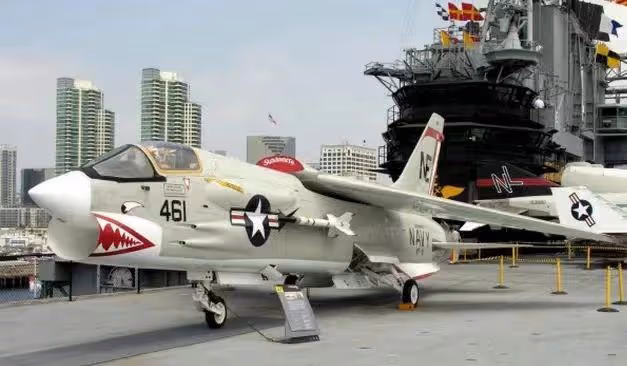 海天雄鷹：1965年空戰美戰機型號錯誤！童蕾烏曉形象超越田雨