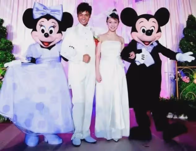 25年明星夫妻官宣離婚，小15歲嬌妻曾兩度流產，還稱婚姻已沒火花