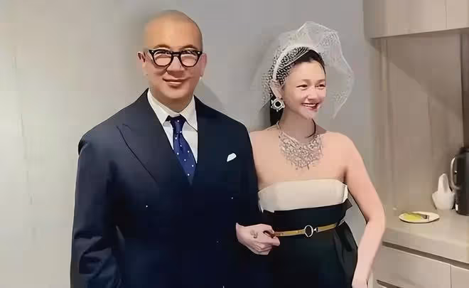 大S圖什麼?具俊曄海外首秀崩盤,夜場開價5萬,只賣出24張票