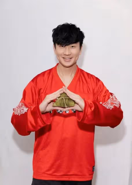 臉肉身材瘦的7位明星,從孫楠到胡彥斌,各有各的反差