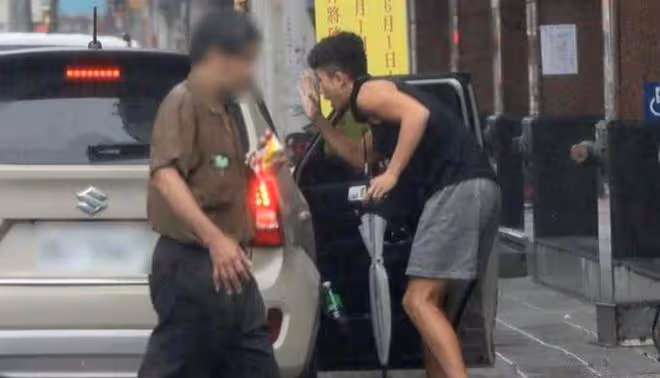 狄鶯不鬧離婚了,孫安佐在健身房變得有禮貌,一家三口正式和解