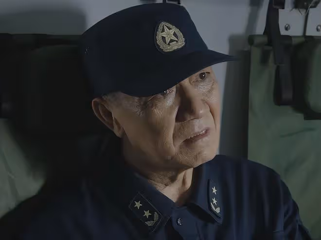 收視第一!《新聞聯播》表揚,央視這部黑馬劇,讓我想站起來鼓掌