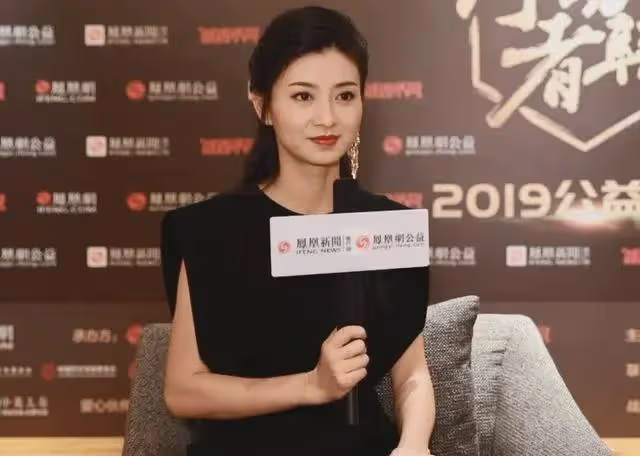 斕曦：吃飯路上白撿一個老公，低調幸福11年，如今已成人生贏家