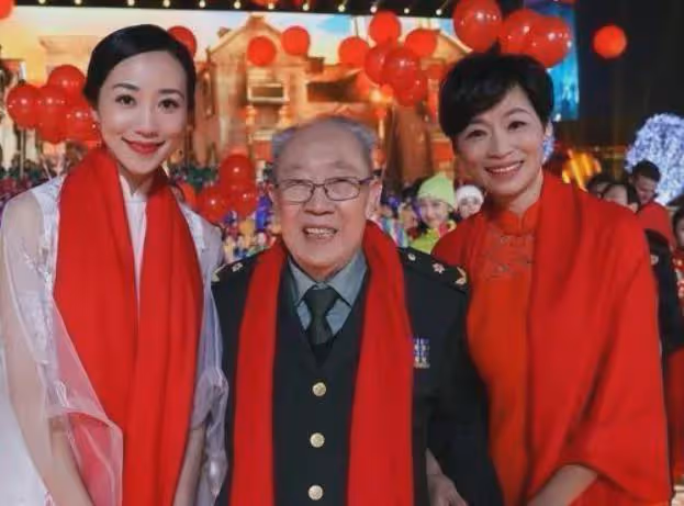 41歲韓雪跌下神壇，她到底做錯了什麼？
