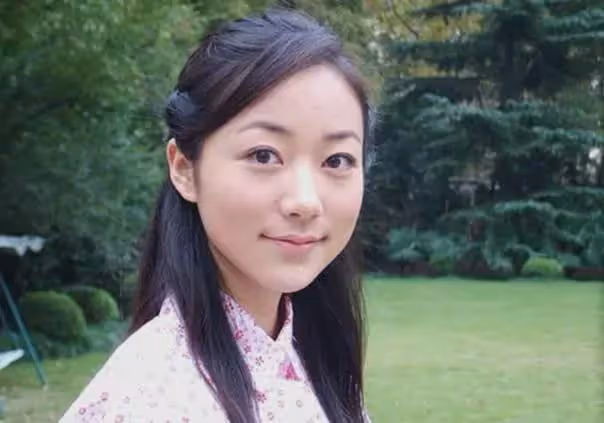 41歲韓雪跌下神壇，她到底做錯了什麼？