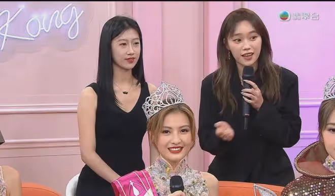 港姐亞軍仍未獲TVB簽約!罕見露肩秀長腿,又掉眼淚博同情?