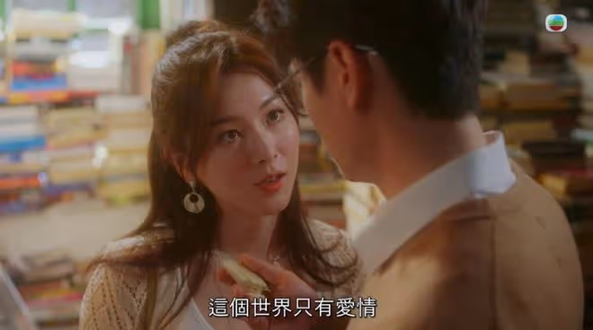 曾志偉兒媳大曬比基尼!網友直呼TVB最美花旦!靠公公上位?