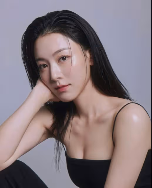 曾志偉兒媳大曬比基尼!網友直呼TVB最美花旦!靠公公上位?