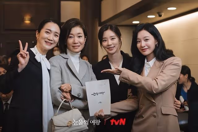 人美心善！金智媛的暖心事跡，對群演兼職都親切有禮，不追求名利
