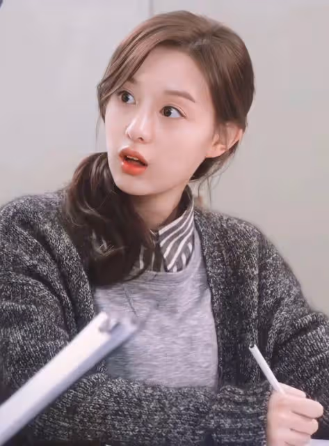 人美心善！金智媛的暖心事跡，對群演兼職都親切有禮，不追求名利