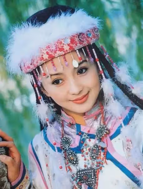 董勇：演了一輩子警察，窮得靠香妃劉丹接濟，45歲被嫂子「逼婚」