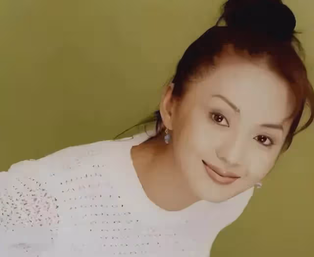 董勇：演了一輩子警察，窮得靠香妃劉丹接濟，45歲被嫂子「逼婚」