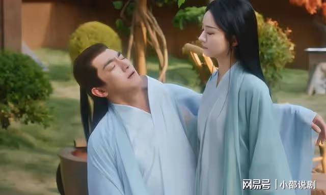看《玫瑰的故事》終於明白,為什麼彭冠英入行13年都沒能火起來了