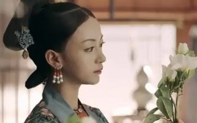 同樣演「絕世美人」,將33歲吳謹言跟29歲白鹿放一起,差距很明顯