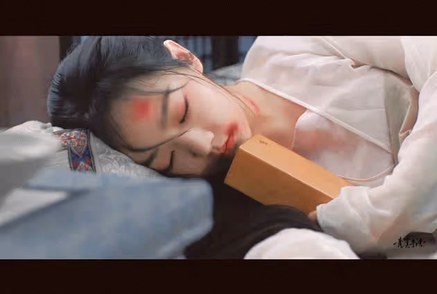 衝著吳謹言看劇,卻愛上了於正旗下的另一位小花,破碎感真絕