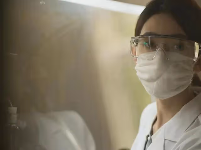 《玫瑰的故事》蘇更生黃振華戀情開啟,他發現白曉荷騙了他