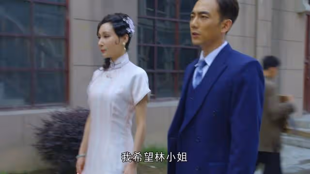 林蔓莉暴屍街頭,蘇行都不知蜂王要換掉莊老大
