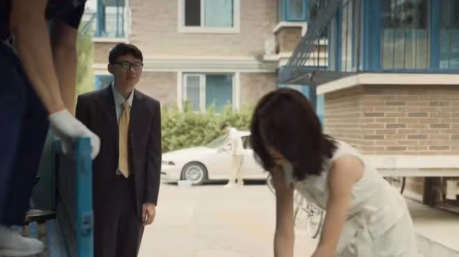 玫瑰的故事:被悔婚的芝芝不知,任勞任怨7年,為何比不過一張臉