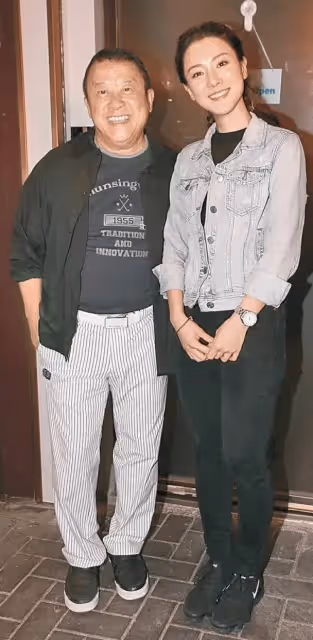 曾志偉兒媳婦獲封「劇版最美小三」,一反常態曬泳照,又美又性感