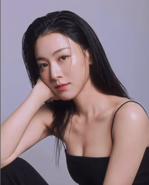 曾志偉兒媳婦獲封「劇版最美小三」,一反常態曬泳照,又美又性感