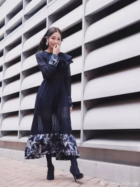 TVB離巢小花蘇韻姿近況曝光!父親婚內出軌,靠母親身兼多職養大
