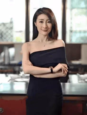 TVB視後林夏薇集郵日韓男神,低胸裝驚艷全場,大尺度劇集將播