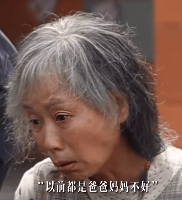 60歲葉童終究贏了趙雅芝,穿緊身衣毫無贅肉,腰臀比簡直逆天!