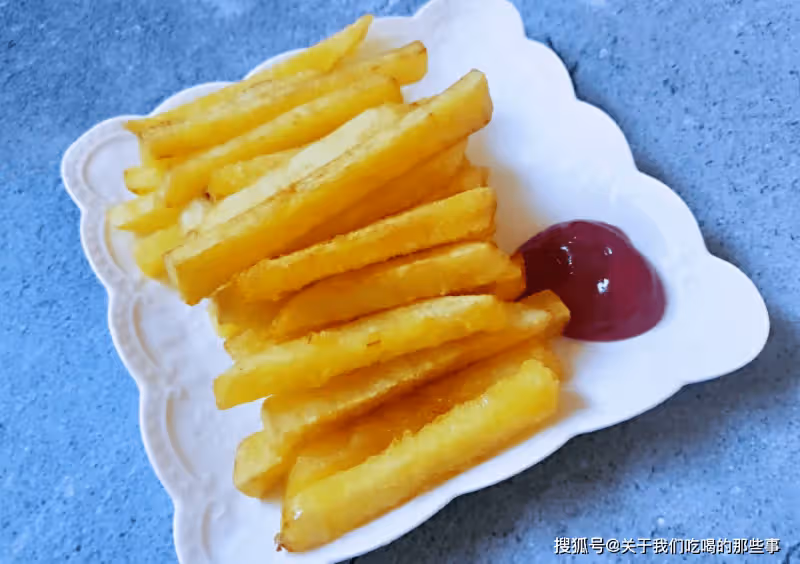 炸薯條時,土豆最忌切了就炸!教您一招,薯條酥脆不發軟,真好吃