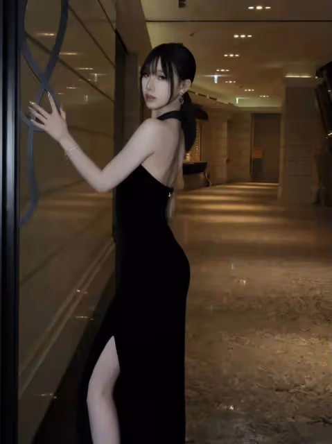 小S大女兒Elly拍高中畢業照,和媽媽合影仿佛姐妹