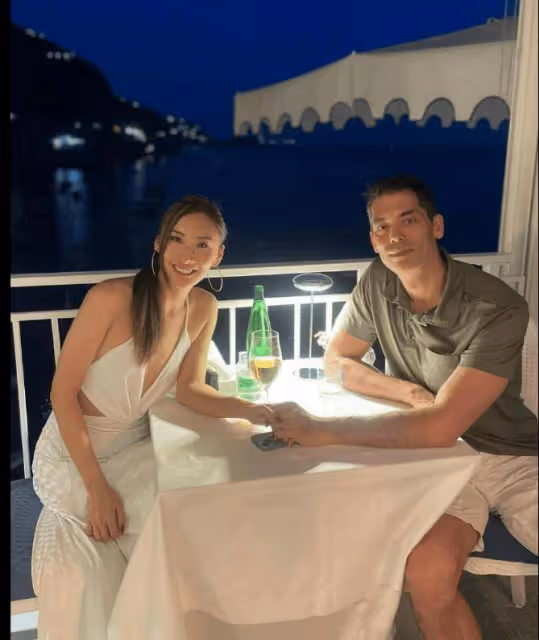 28歲TVB前女星與老公度蜜月!大曬三點式泳照!曾因犯錯被解約