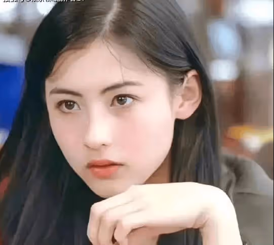張柏芝當年為何自願配合陳冠希？她含淚說出實情，真相令人唏噓！