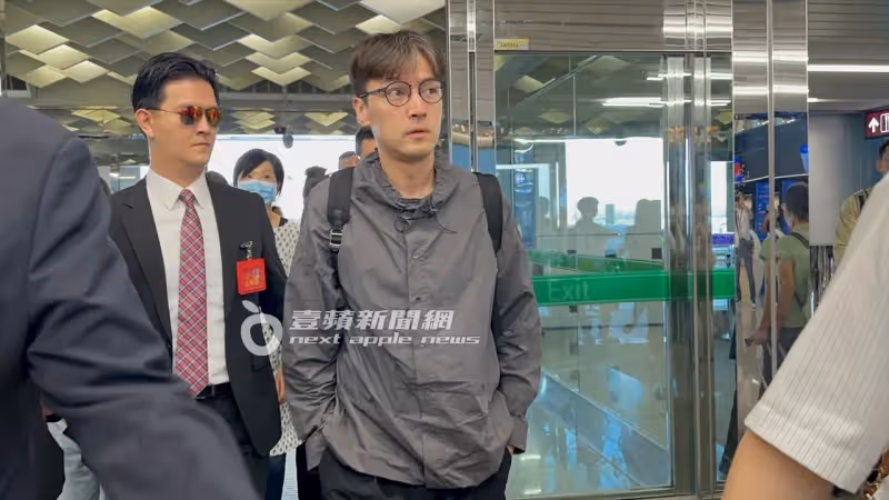 狗仔直擊｜胡歌拂曉素顏離台！19小時旋風快閃　機場簽名會寵粉