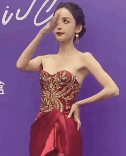這一次,劉亦菲「油光錚亮」的大象腿,是對內娛畸形審美的反擊