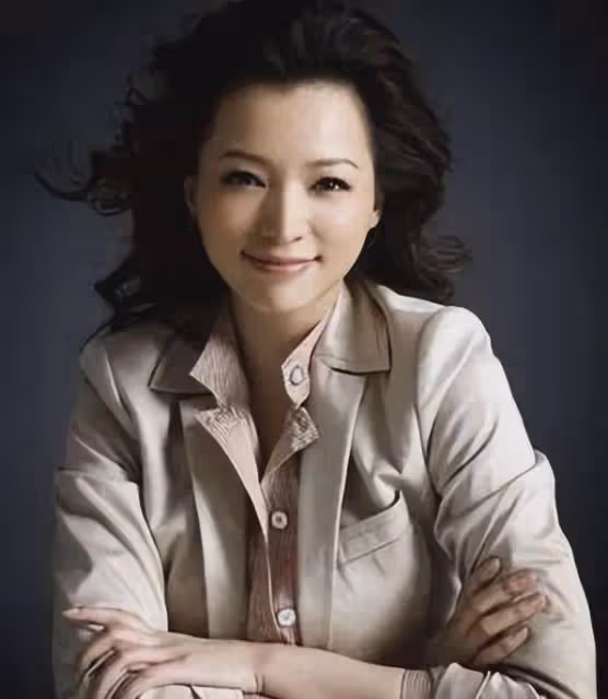 50歲董卿跌下神壇,她到底做錯了什麼?