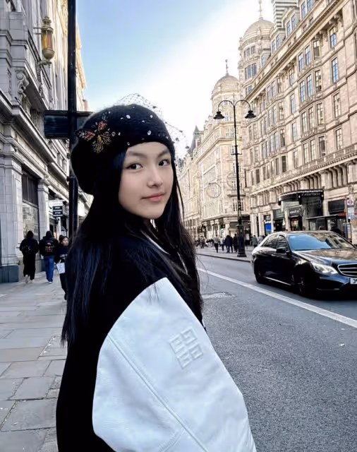 王詩齡國外公主生活真讓人羨慕！穿粉紗裙高調秀美貌，瘦了變天仙
