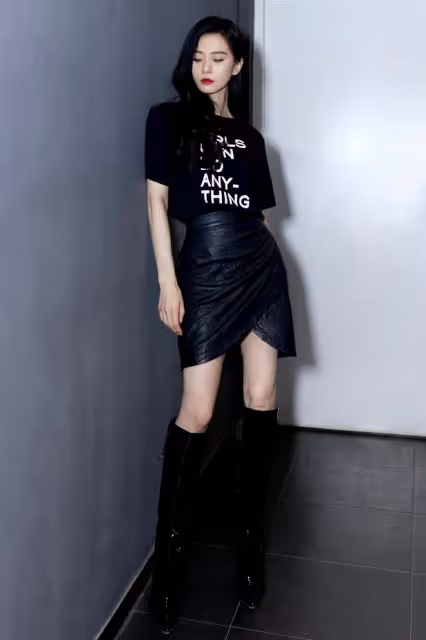 劉詩詩成紅毯大贏家！穿影后戰袍高定驚艷亮相，終於不再人淡如菊