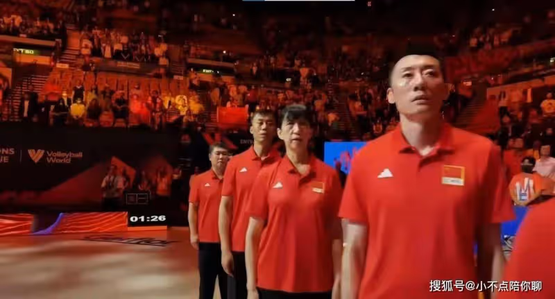 抵達香港，陳忠和取代蔡斌？曝蔡斌助教離隊，名記透露最新情況