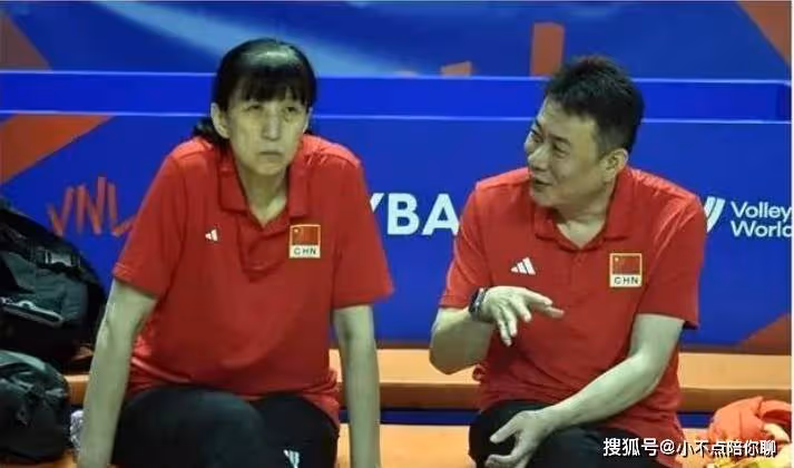 抵達香港，陳忠和取代蔡斌？曝蔡斌助教離隊，名記透露最新情況
